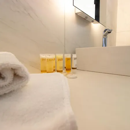 Luxury 4-bed With Sea-views * פרוטאראס