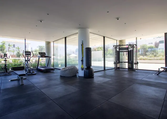 Luxury 4-bed With Sea-views Apartament Protaras