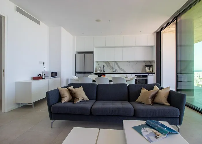 Apartament Luxury 4-bed With Sea-views *