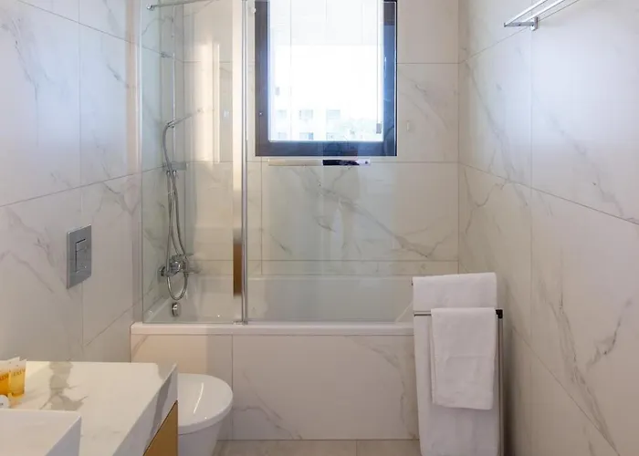 Luxury 4-bed With Sea-views Protaras