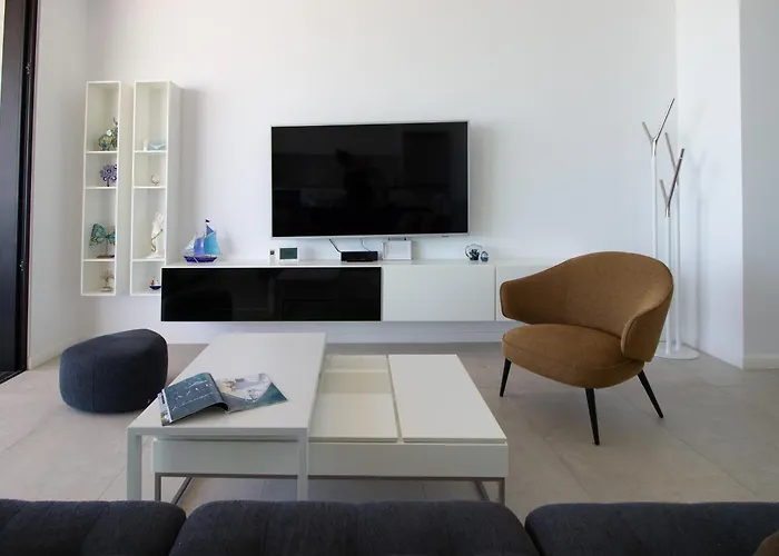 Apartament Luxury 4-bed With Sea-views *