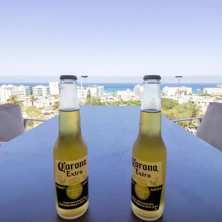 Luxury 4-bed With Sea-views *