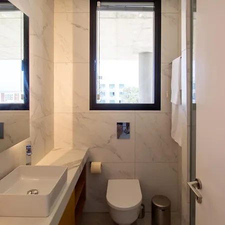 Luxury 4-bed With Sea-views * Protaras