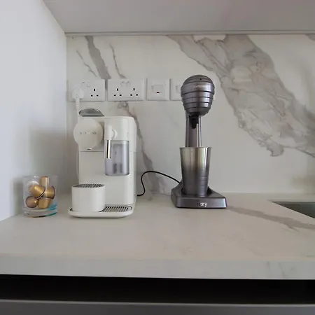Apartment Luxury 4-bed With Sea-views