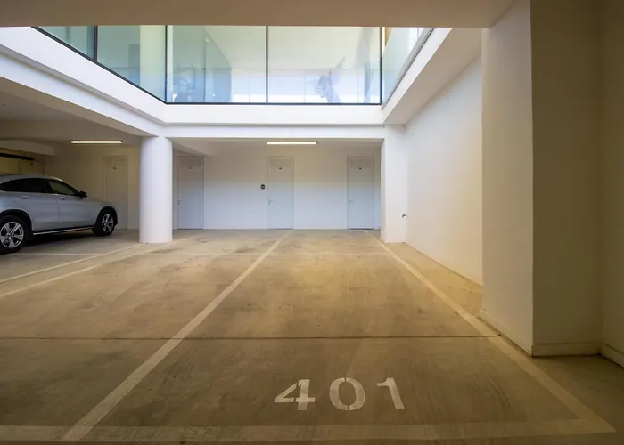 Luxury 4-bed With Sea-views Apartament *