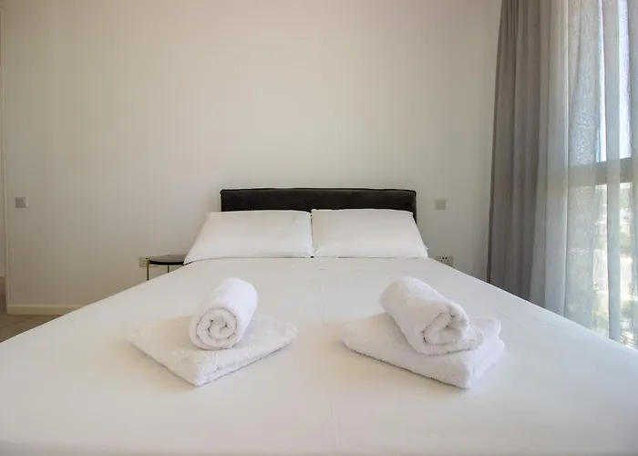 Apartament Luxury 4-bed With Sea-views *