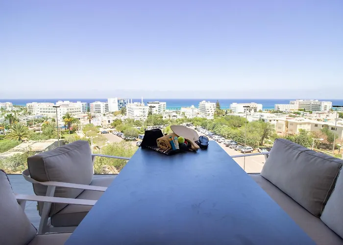 Apartament Luxury 4-bed With Sea-views