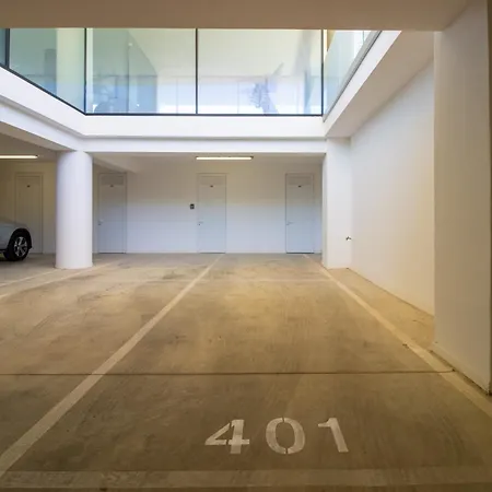 Luxury 4-bed With Sea-views Apartman *